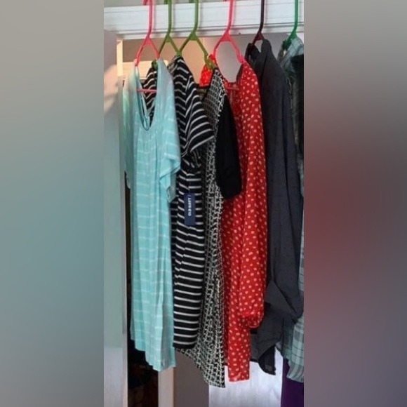 Old Navy - Picture 1 of 7